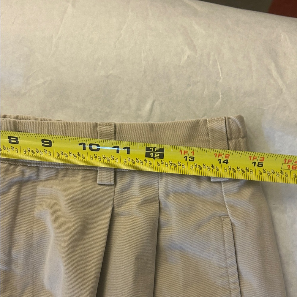 L.L. Bean Men's Beige Pleated Chinos - Picture 6 of 8